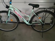 Rower miejski z bagażnikiem