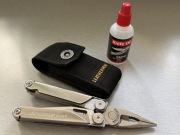 Multitool Leatherman Curl z kaburą