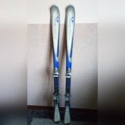 Narty z wiązaniami oraz butami firmy Rossignol