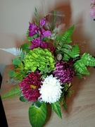 Wiązanka stroik do wazonu ze sztucznych kwiatów na cmentarz  grób