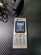 Telefon sony ericsson w 880i
