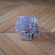 2000s archive różowy pasek dc