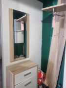 Maly zestaw mebli do przedpokoju