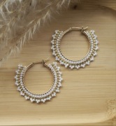 Kolczyki z japońskich koralików.