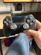 Dualshock 4 - bezprzewodowy pad