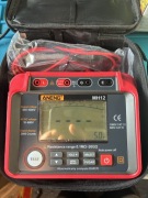 Miernik rezystancji izolacji Aneng MH12