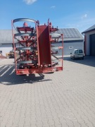 Przyczepa samozbierajaca do malej kostki 