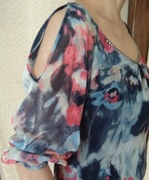 Bluzeczka z  "Łezkami" na rękawach 3/4, kolorowa na podszewce