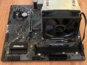 AMD Ryzen 5 8400f (chłodzenie Super Silent S13 130W) + ASrock B650M-H/M.2+
