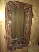 Lustro w ramie skórzanej