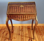 Sekretarzyk - damskie biurko