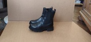 Buty zimowe nr 38 ocieplane czarne