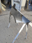 Błotnik prawy przedni do Mercedesa A45.