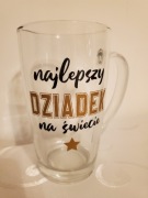 Szklanka z uchwytem wysoka około 13.5cm