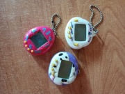 Tamagotchi gra/zwierzątka elektroniczne z lat 90 tych