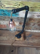 Lampka idealna na biurko, w stylu loft.