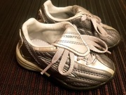 nowe dziecięce buty UMBRO