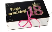 Pudełko prezentowe 18 urodziny niezbędnik z przegródkami na gadżety