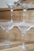 4 Kieliszki koktajlowe duże 