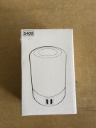 inteligentna lampka nocna LED z funkcją ładowarki USB, model Salipt S400