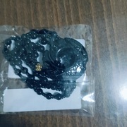 Obysdianowy naszyjnik w kształcie smoka lub węża.