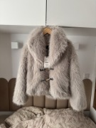 Futerko Zara rozmiar S krótki płaszcz ze sztucznego futerka