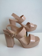 38 lakierowane platformy H&M