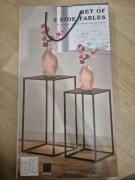 Zestaw 2 stolików MDF board kwietniki metalowe nogi czarne