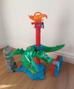 Hot wheels GJL13 city atak smoka