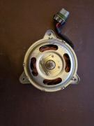 Silnik wentylatora chłodnicy Volvo V40 XC40 do aut po 2012 r.