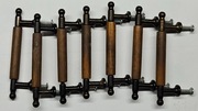 Uchwyty meblowe metalowo-drewniane z PRL-u 7 szt.