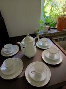 Sprzedam kawowy zestaw porcelanowy 