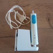 Ładowarka Szczoteczka  type 4 7 2 8 elektryczna Braun