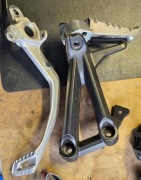 Mt09 set pasażera oraz dźwignia hamulca