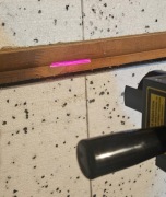 LASEROWE bezinwazyjne czyszczenie drewna mebli kamienia cegły grafiti i in.