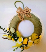 Stroiki wianek wiosenny WIELKANOCNY na drzwi, wieniec świąteczny 26 cm
