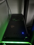 Komputer wraz z monitorem