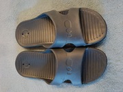 Klapki granatowe Nabaiji r. 37-38 dł. 25 cm, dł. stopy 23,5-24 cm basen