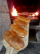 Chleb żytni na zakwasie z pieca opalanego drewnem 