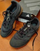 Adidas Predator Club InSala J/sportowe/halówki/35.5/czarne/złote/adidasy