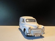 Model samochód Morris Minor Van Saico vintage