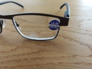 Okulary korekcyjne +4.0.