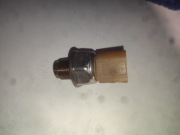 CZUJNIK CISNIENIA PALIWA PIERBURG