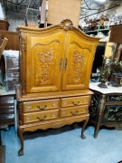 PIĘKNA KOMODA CHIPPENDALE BAREK PODŚWIETLANY