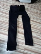 Spodnie jeansowe dla dziewczynki 140