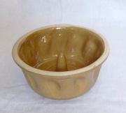 Ceramiczna forma do pieczenia babki