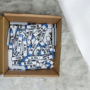 Brelok do kluczy z Twoją grupą krwi bądź dowolnym napisem 