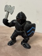 Figurka collection knight black unarticulated fisher price