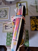 Trampki ręcznie zdobione.