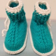 Buciki niemowlęce z włóczki, 11 cm.